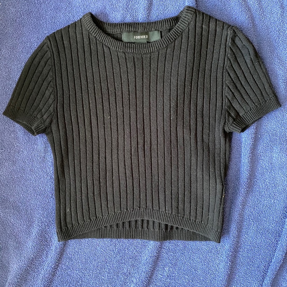 Black Crop top